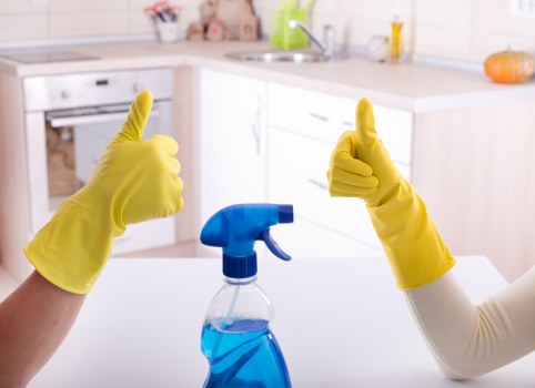 Deep carpet cleaning treatment removing dirt and stains in E3
